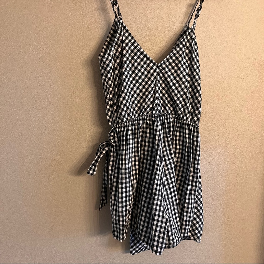LIONESS Rouje Gingham Romper - Picture 4 of 7